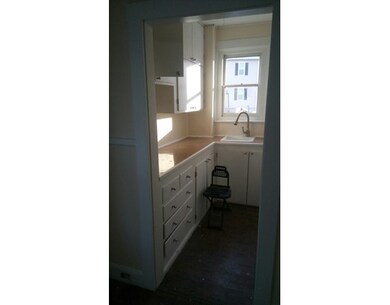 39 E Walnut St, Taunton, MA 02780 - photo 3