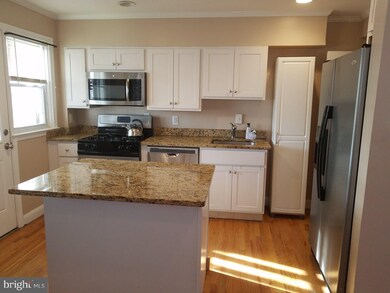 1261 Deanwood Rd, Parkville, MD 21234 - photo 5