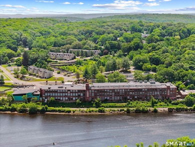 68 Thermos Ave unit 110, Norwich, CT 06360 - photo 2