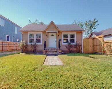 818 Aurora St, Houston, TX 77009 - photo 3
