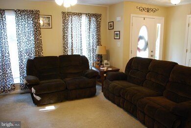 350 Monticello Dr, Colonial Beach, VA 22443 - photo 3