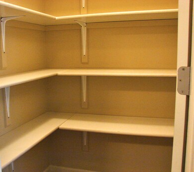 Walk in Pantry