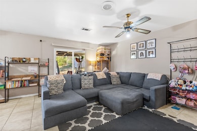 114 San Jacinto St, Huntsville, TX 77320 - photo 5