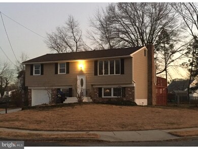 22 Walnut Dr, Burlington, NJ 08016 - photo 2