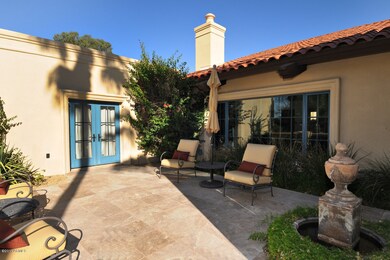 Loma Courtyard