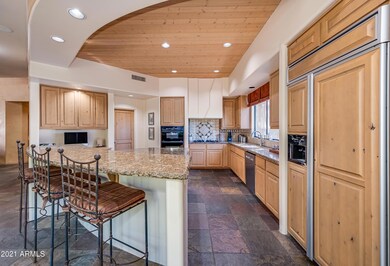 Kitchen with Large Island