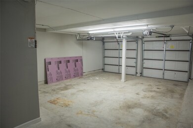 144 Moss Point Dr unit 4, Friendswood, TX 77546 - photo 7