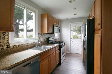 2621 Fernwood Ave, Abington, PA 19001 - photo 7