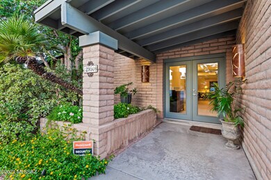 09-Exterior Entry Way