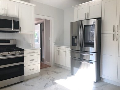 33 Middle St unit A, Newton, MA 02458 - photo 2