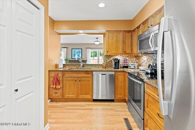 3 Kensington Place, Albany, NY 12209 - photo 7