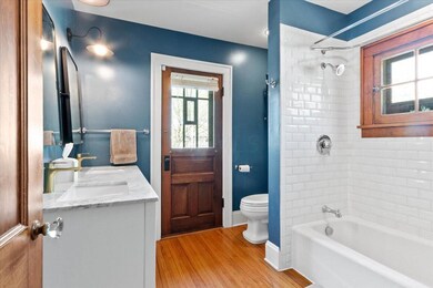 28-Bathroom