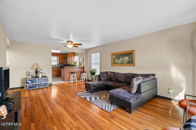 1203 Alabama St, El Paso, TX 79930 - photo 5