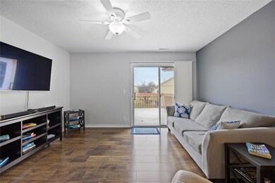 3918 Lexington Dr NE unit C, Cedar Rapids, IA 52402 - photo 4