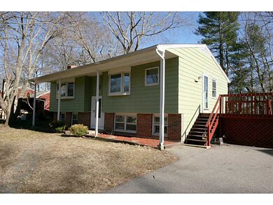 126 Greenwood Dr, Wakefield, RI 02879 - photo 2
