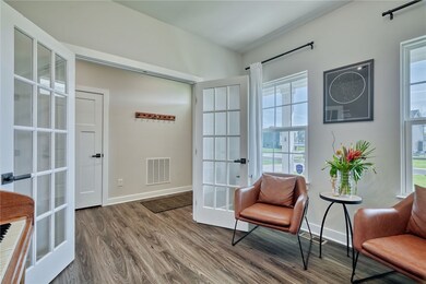 FOYER/ENTRY