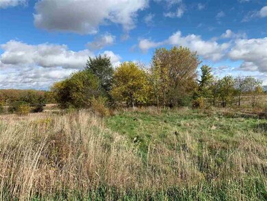 5803 S Duggan Rd, Beloit, WI 53511 - photo 6