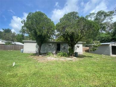 38313 Tucker Rd unit 3, Zephyrhills, FL 33542 - photo 2