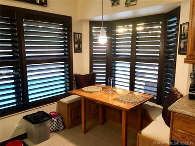 *Kitchen Sitting Area*