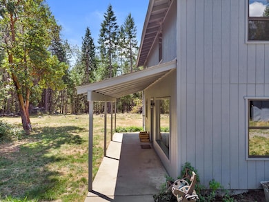 9331 W Evans Creek Rd, Rogue River, OR 97537 - photo 5