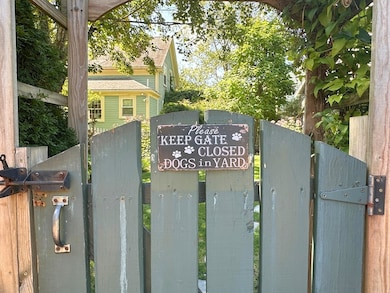 1 Pigeon Hill Ct unit 1, Rockport, MA 01966 - photo 2