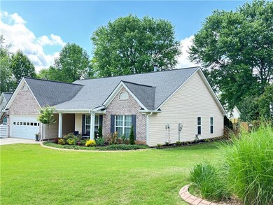 Lot is pie shaped, wonderful front yard