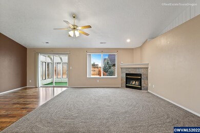 1098 S 7th St, Independence, OR 97351 - photo 6