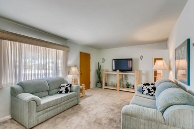 006 - 07 Living Room