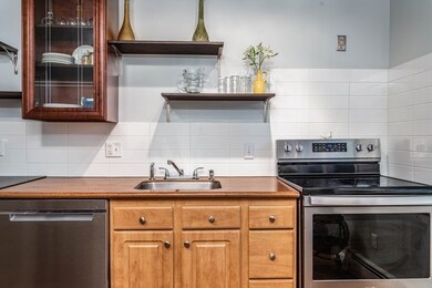 104 Litchfield Pines Dr unit C, Leominster, MA 01453 - photo 5