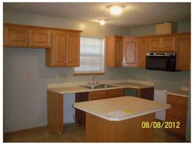 810 Johnson Ave, Franklin, IN 46131 - photo 4