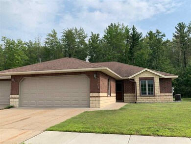 1909 Bluebell Ln, Stevens Point, WI 54482 - photo 2