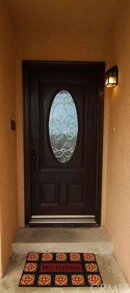 FRONT ENTRY DOOR