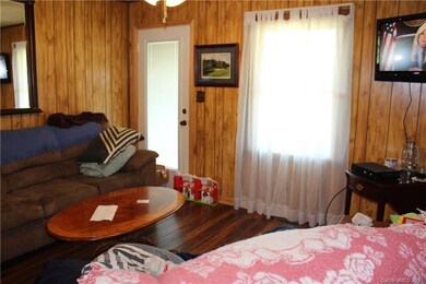 101 Sams Cir, Burnsville, NC 28714 - photo 5