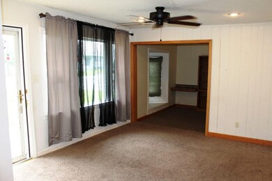 2920 S Claremont Ave, Independence, MO 64052 - photo 7