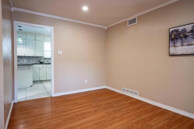 617 Kentwood Cir, Bedford, TX 76021 - photo 6