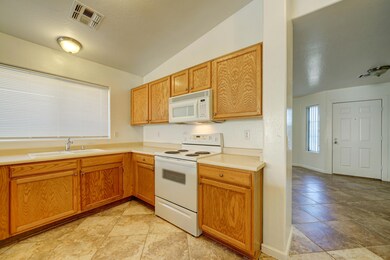 2310 E 36th Ave-10