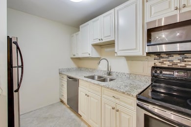 Hinman House unit 211, Evanston, IL 60201 - photo 5