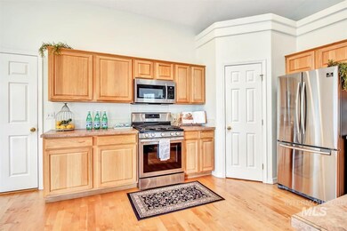 713 N Echohawk Way, Eagle, ID 83616 - photo 7