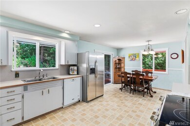 8005 242nd St SW, Edmonds, WA 98026 - photo 6