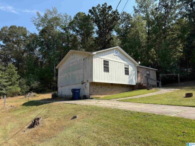 1315 Yellowleaf Cir, Alabaster, AL 35114 - photo 2