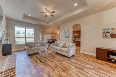 1400 Town Creek Cir, Weatherford, TX 76086 - photo 6