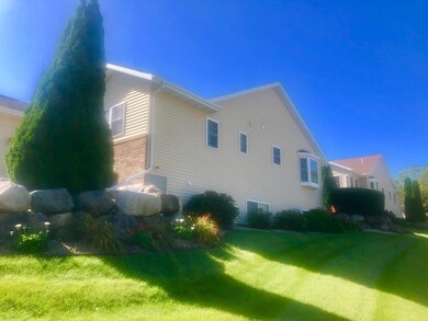 374 Sterling Dr, Oregon, WI 53575 - photo 6