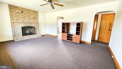 714 Clover Ave, Essex, MD 21221 - photo 4