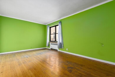 251 Seaman Ave unit 2H, New York, NY 10034 - photo 2