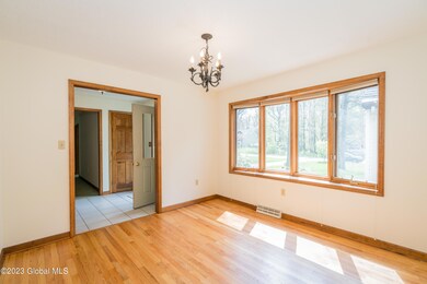 18 Knollwood Dr, Saratoga Springs, NY 12866 - photo 2