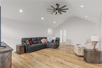 2321 Lilly St, Effingham, IL 62401 - photo 6