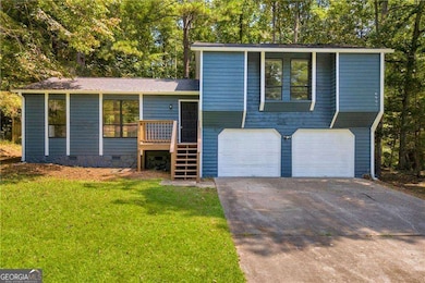 3346 Deshong Dr, Stone Mountain, GA 30087 - photo 2