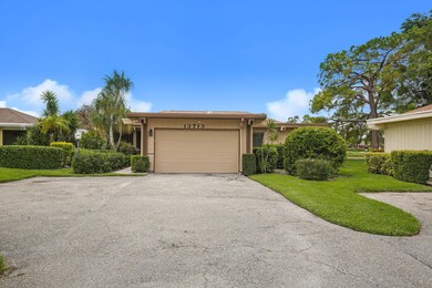 13713 Whispering Lakes Ln, West Palm Beach, FL 33418 - photo 5