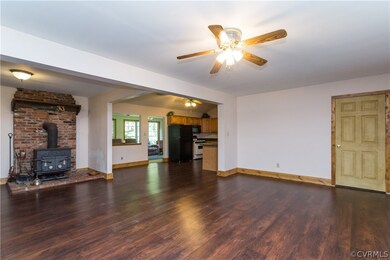 OPEN CONCEPT LIVING SPACE!!!