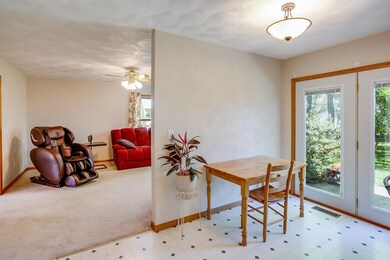 18631 Comanche Dr, South Bend, IN 46637 - photo 7